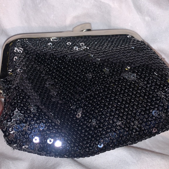 75%OFF** NWOT Victoria’s Secret Fringe Backpack’+ Freebie. **BEACH BAG** - Picture 12 of 12